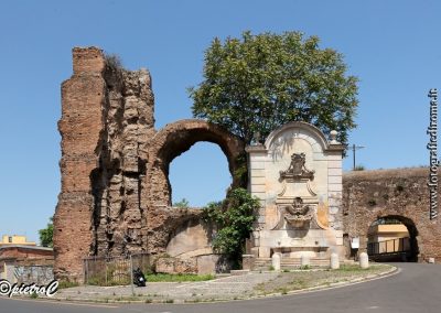 Porta Furba, fontana clemente XII, via del mandrione